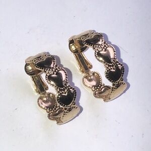 Vintage Gold Tone Heart Hoop Retro Clip On Earrings